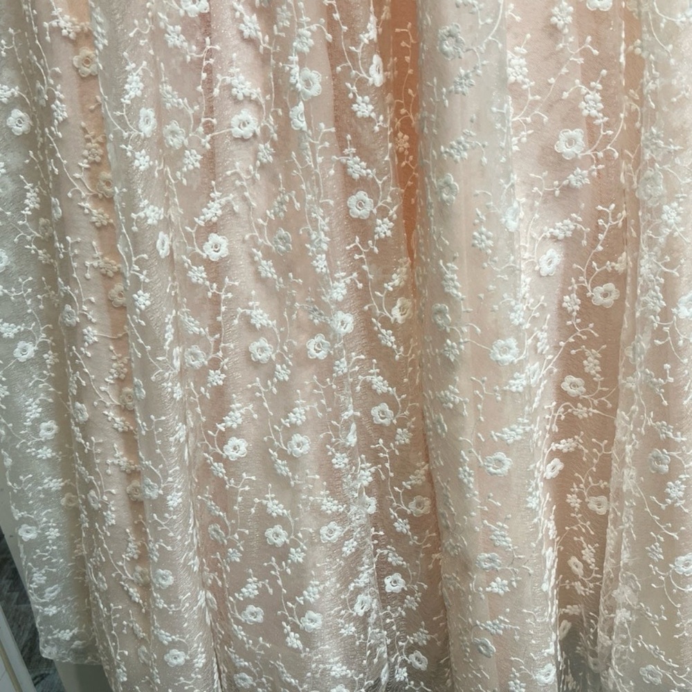 Absolutely Gorgeous Milano Formals Appliques LaceTulle Lace Gown 4 - Picture 8 of 11